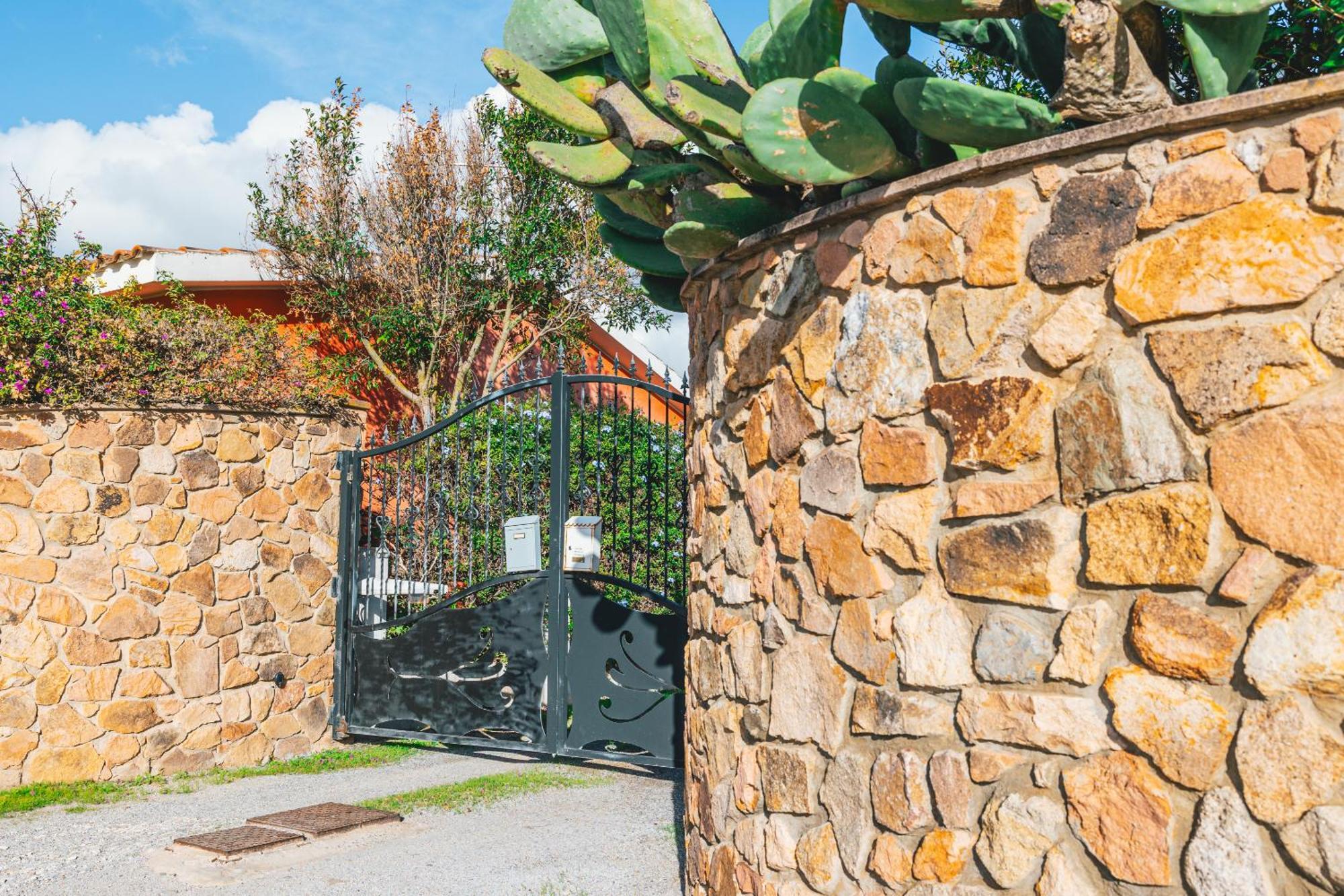 Case Vacanze Il Sogno 2 Porto Pino Quarto foto