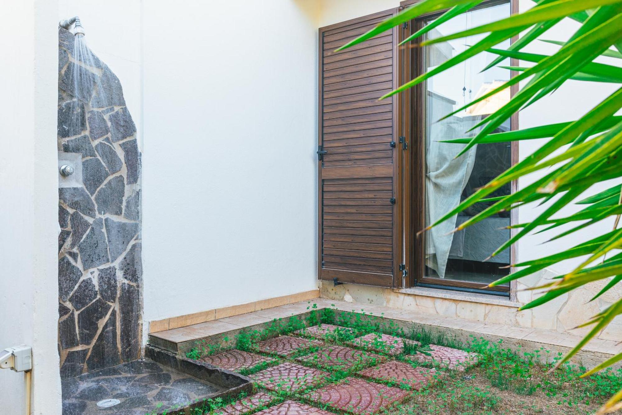 Case Vacanze Il Sogno 2 Porto Pino Quarto foto